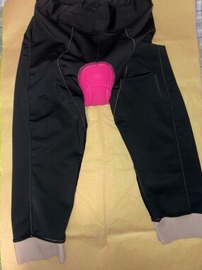 2XU Women’s Padded Cycling Capris Black Purple Reflective Bike Tights Size M